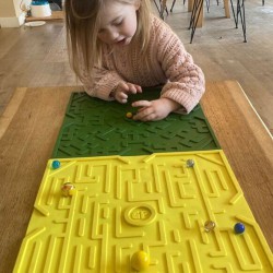 Knikker spel plank geel  25 x 35